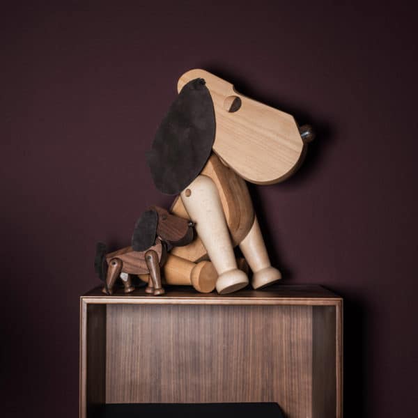 Architectmade-Bobby-Rufus-Walnut-Beech-Wood-Dog-Denmark-Hans-Bolling