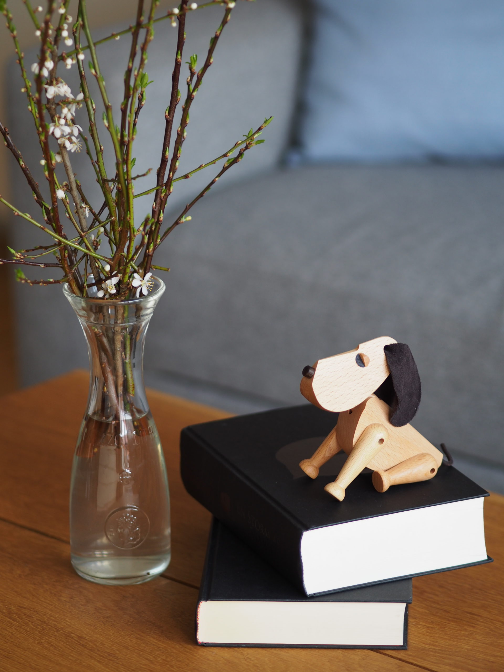 ARCHITECTMADE Oscar Beech Wood Dog Denmark Hans Bølling