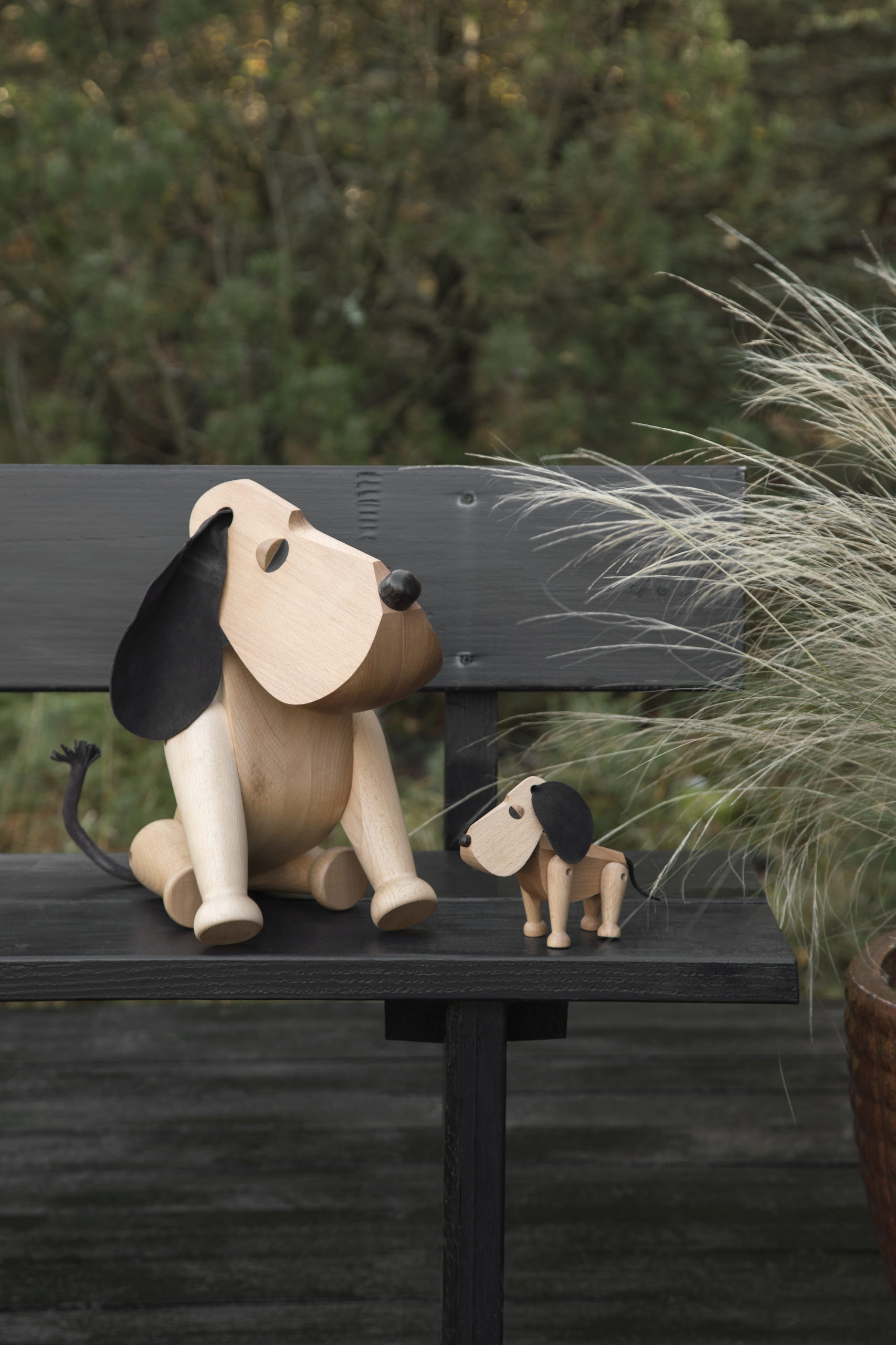 ARCHITECTMADE Oscar Rufus Beech Wood Dog Denmark Hans Bølling