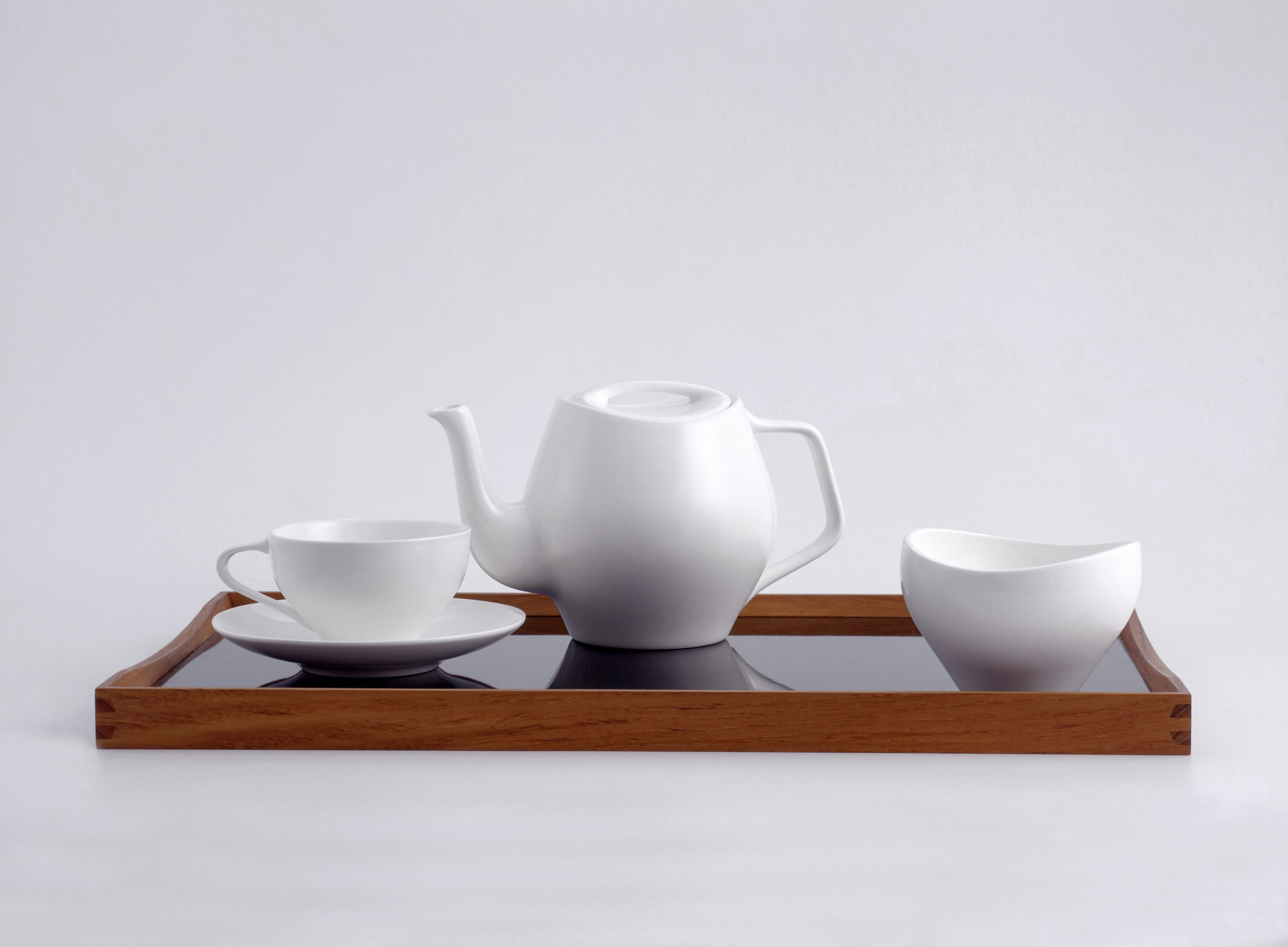 Architectmade-FJ-Essence-Tea-Set-Porcelain-Finn-Juhl-2