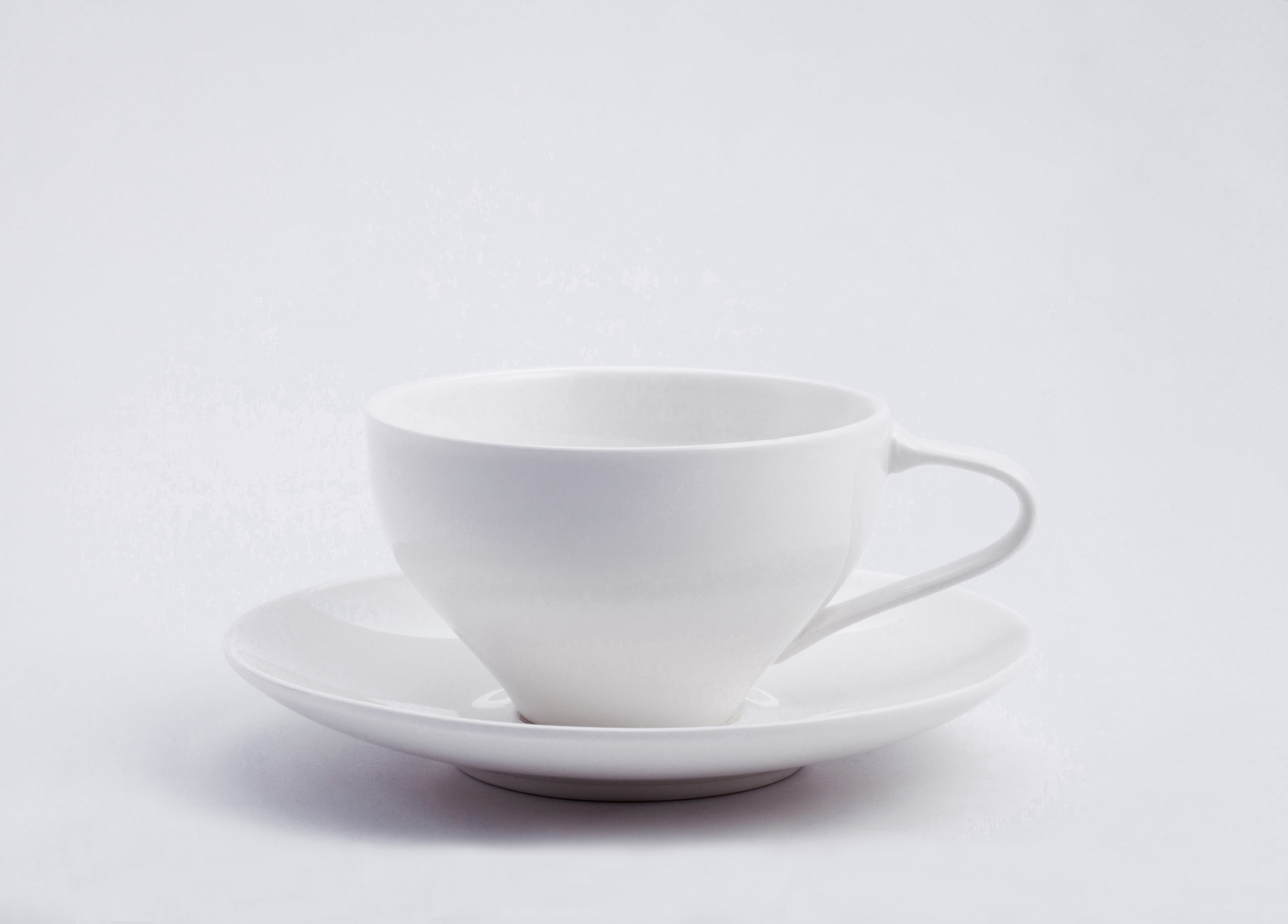 Architectmade-FJ-Essence-Teacup-And-Saucer-Porcelain-Finn-Juhl