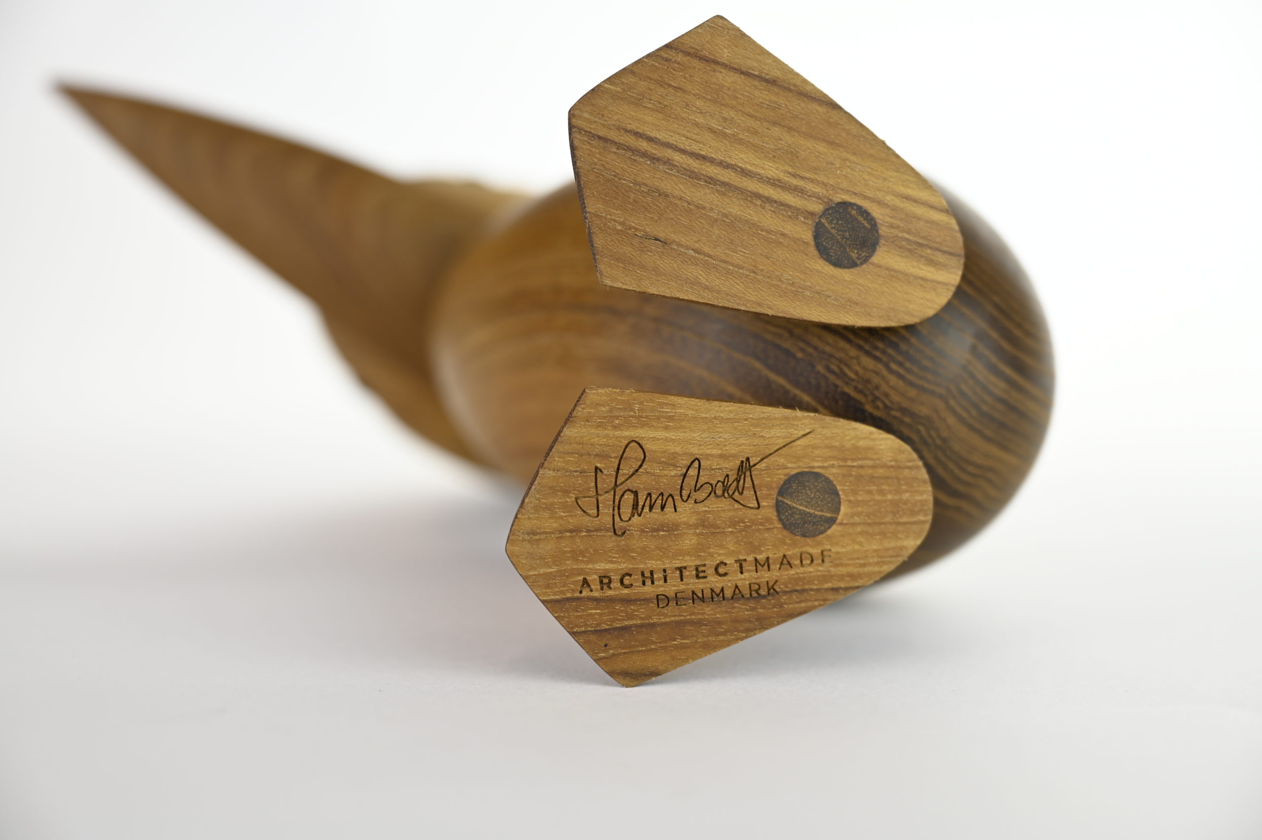 ARCHITECTMADE-Duck-Hans-Bølling-Signature