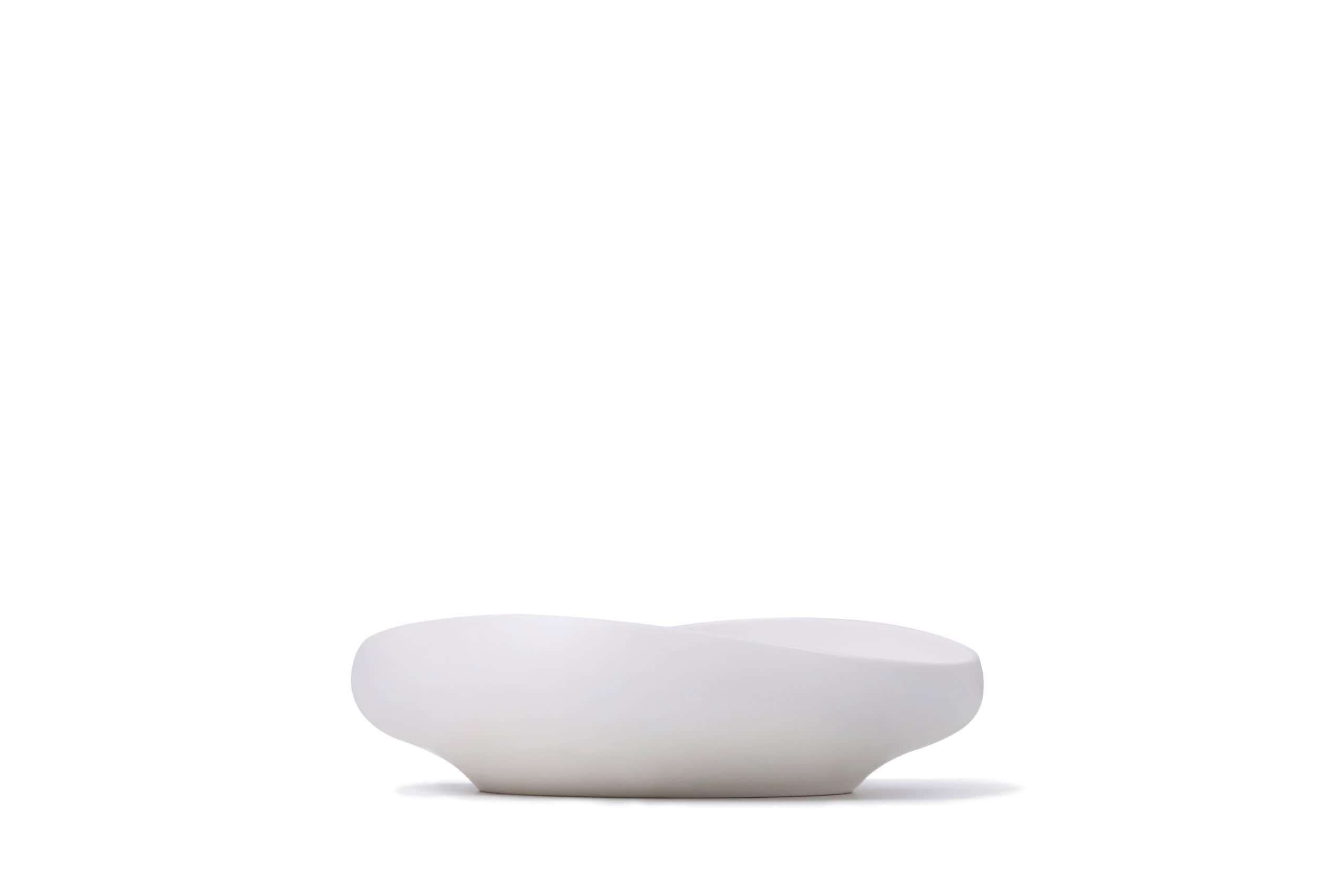 Architectmade-FJ-Essence-Flat-Bowl-Porcelain-Finn-Juhl-1